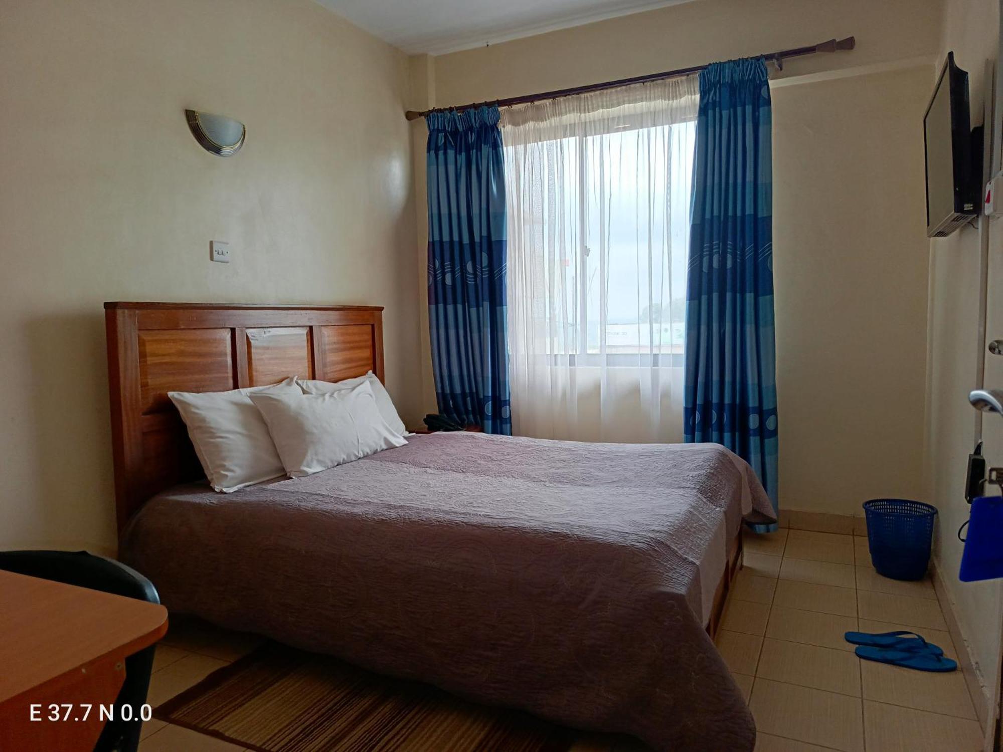 Meru Paramount Экстерьер фото