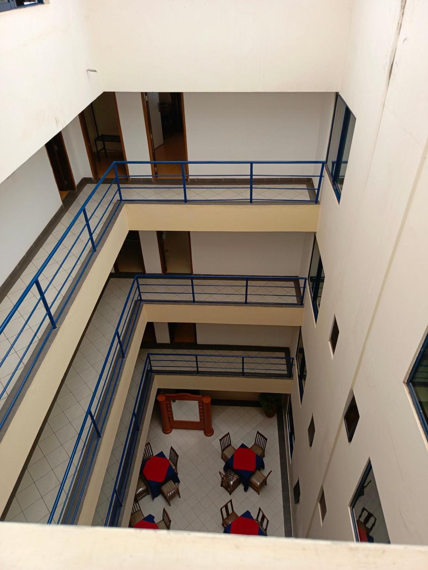 Meru Paramount Экстерьер фото
