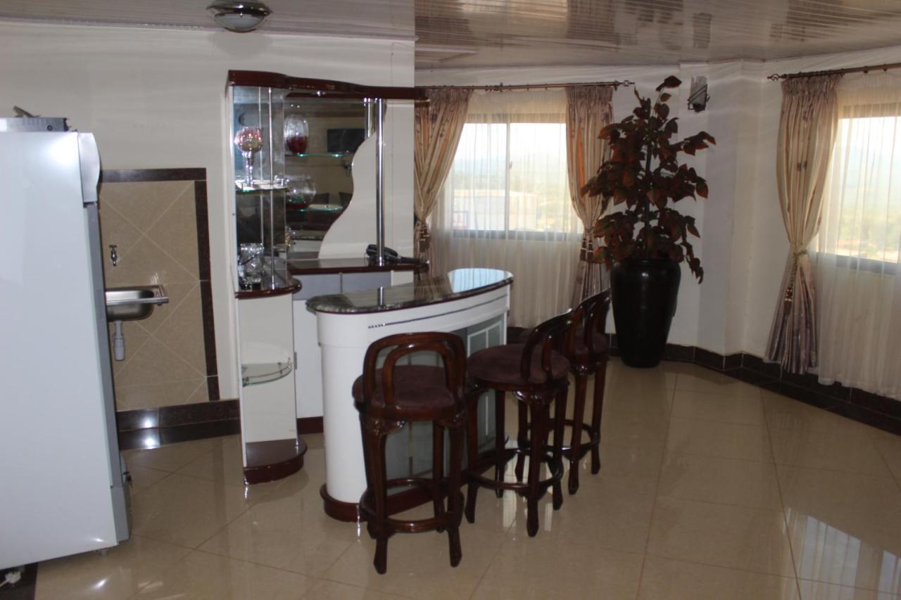 Meru Paramount Экстерьер фото
